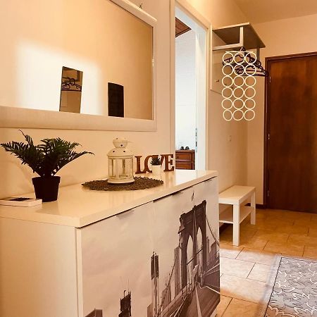 Casa Amelie Apartment เปสเคียรา เดล การ์ดา ภายนอก รูปภาพ
