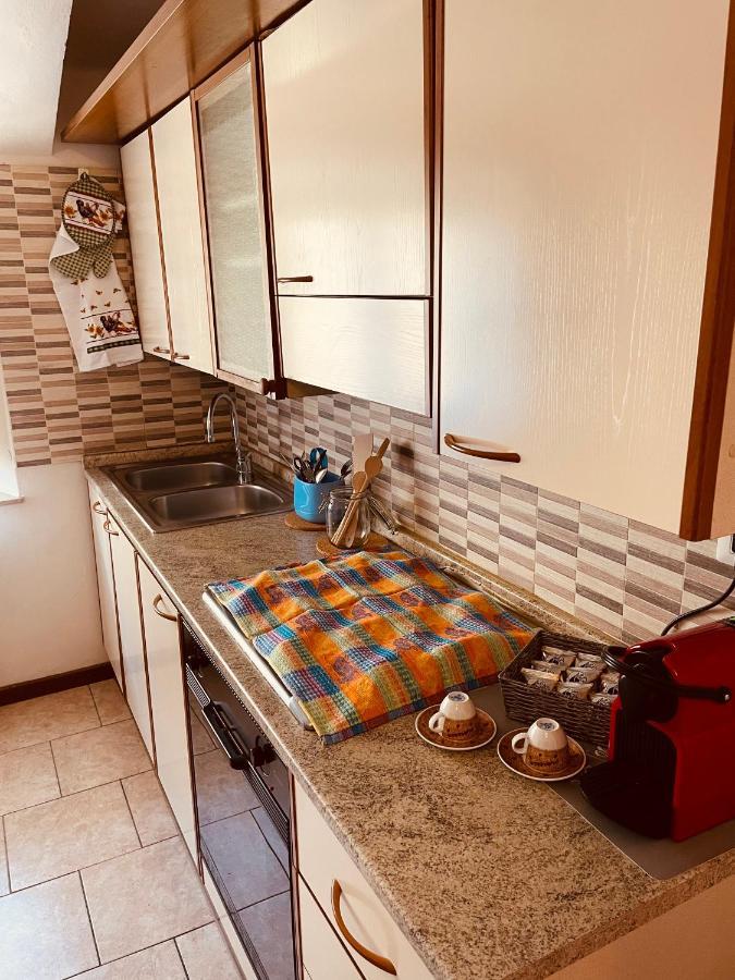 Casa Amelie Apartment เปสเคียรา เดล การ์ดา ภายนอก รูปภาพ
