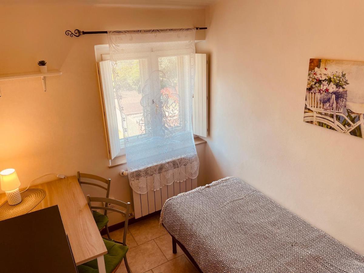 Casa Amelie Apartment เปสเคียรา เดล การ์ดา ภายนอก รูปภาพ
