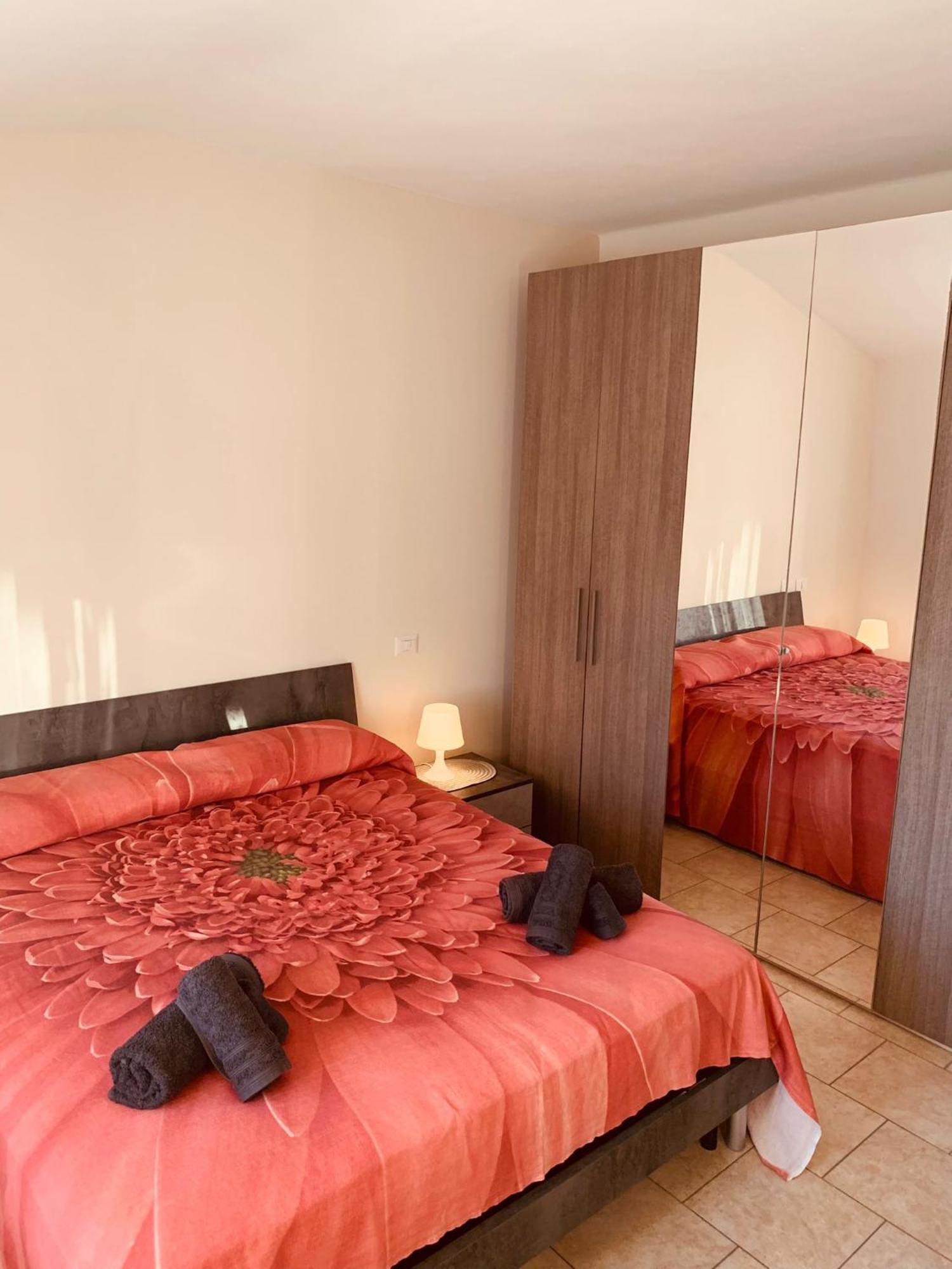 Casa Amelie Apartment เปสเคียรา เดล การ์ดา ภายนอก รูปภาพ