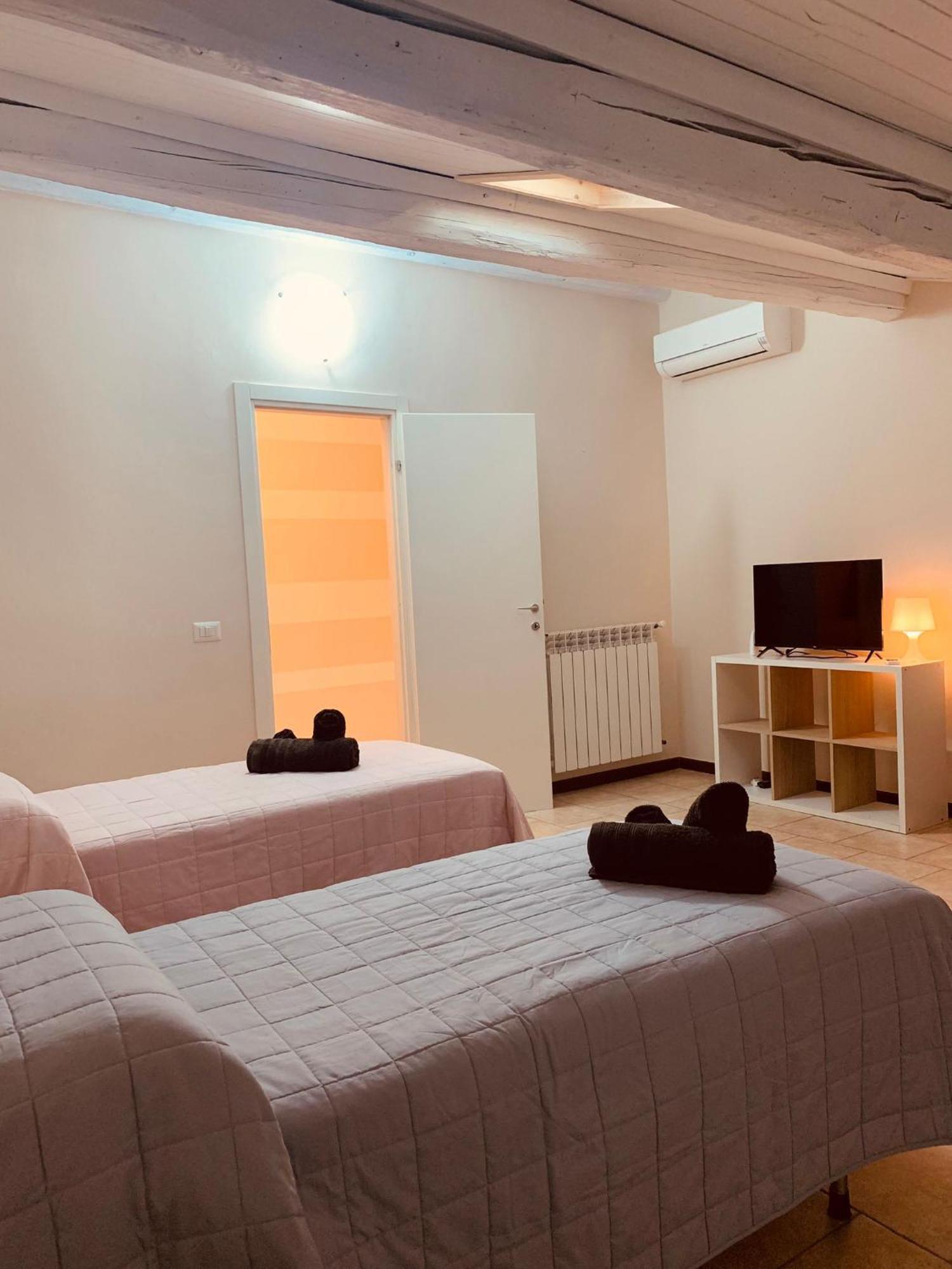 Casa Amelie Apartment เปสเคียรา เดล การ์ดา ภายนอก รูปภาพ